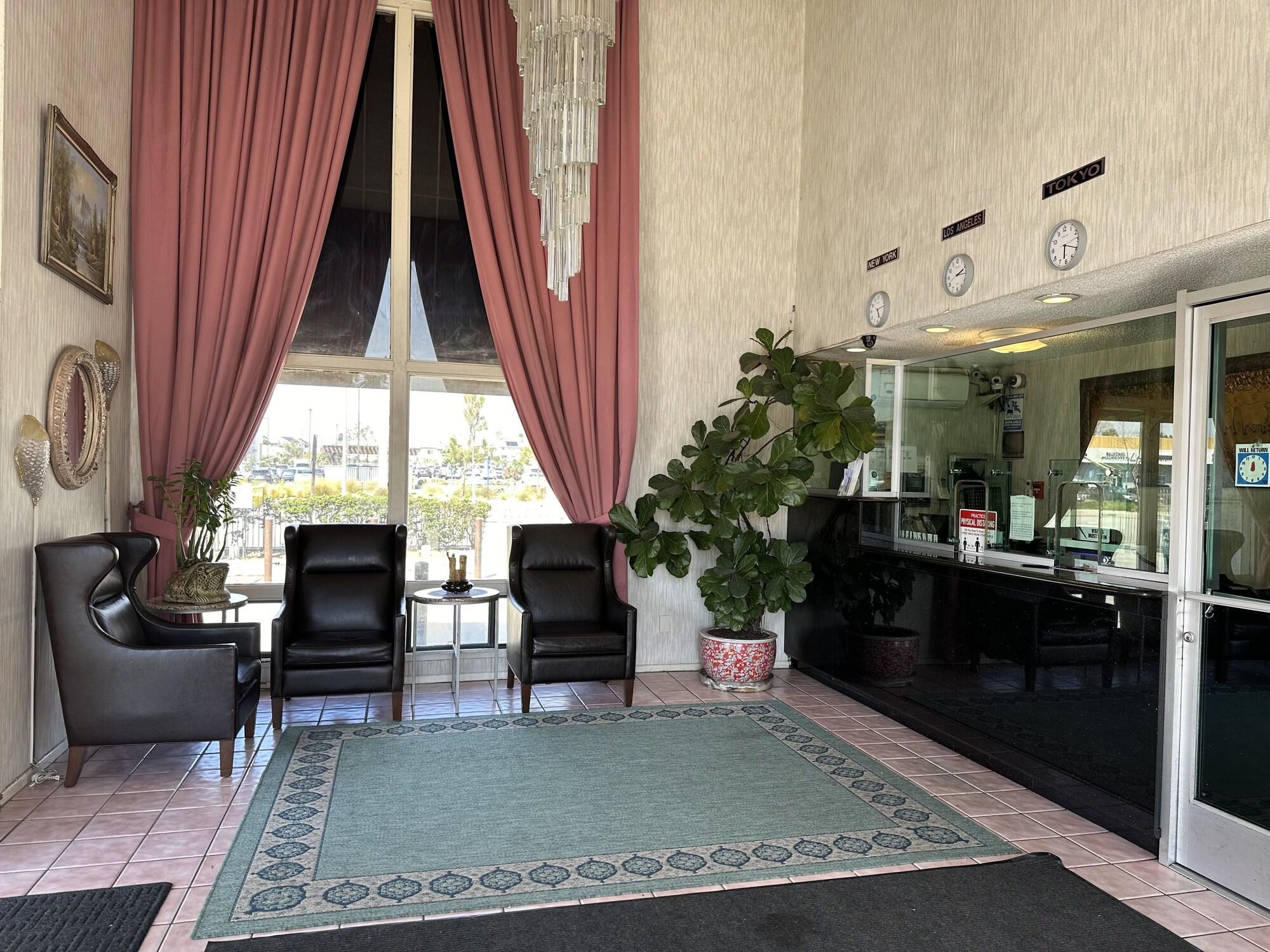Vista Lobby Garden Grove Inn