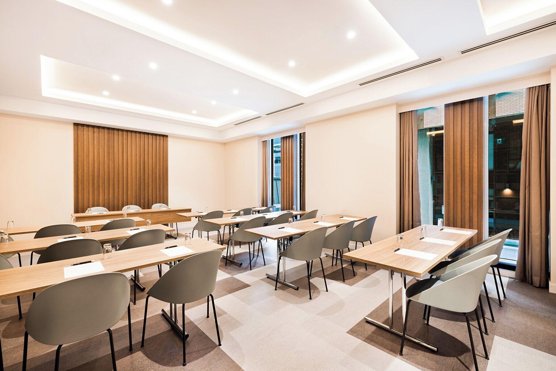 Sala de Reuniones Hotel Riu Plaza Toronto