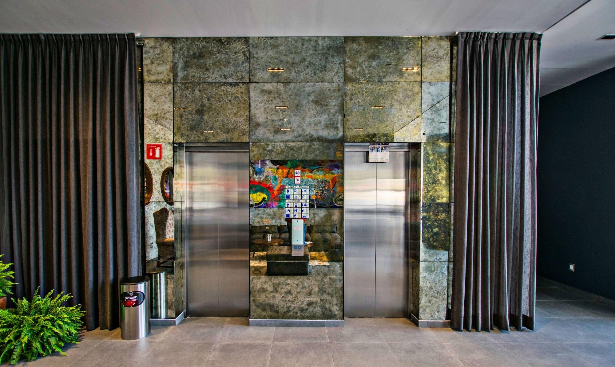 Vista Lobby Hotel Bedford