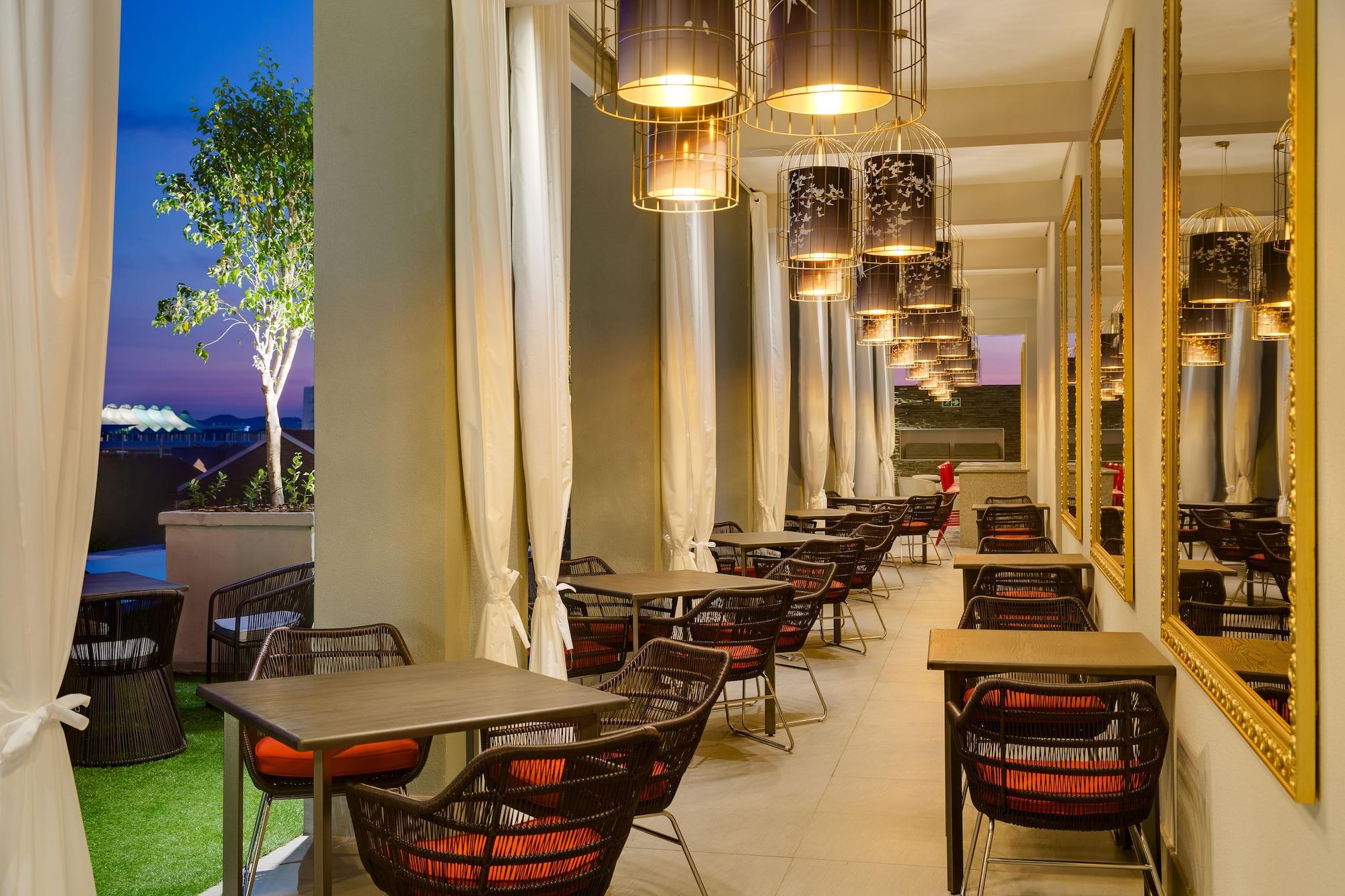 Restaurant Protea Hotel Fire & Ice by Marriott Pretoria Menlyn