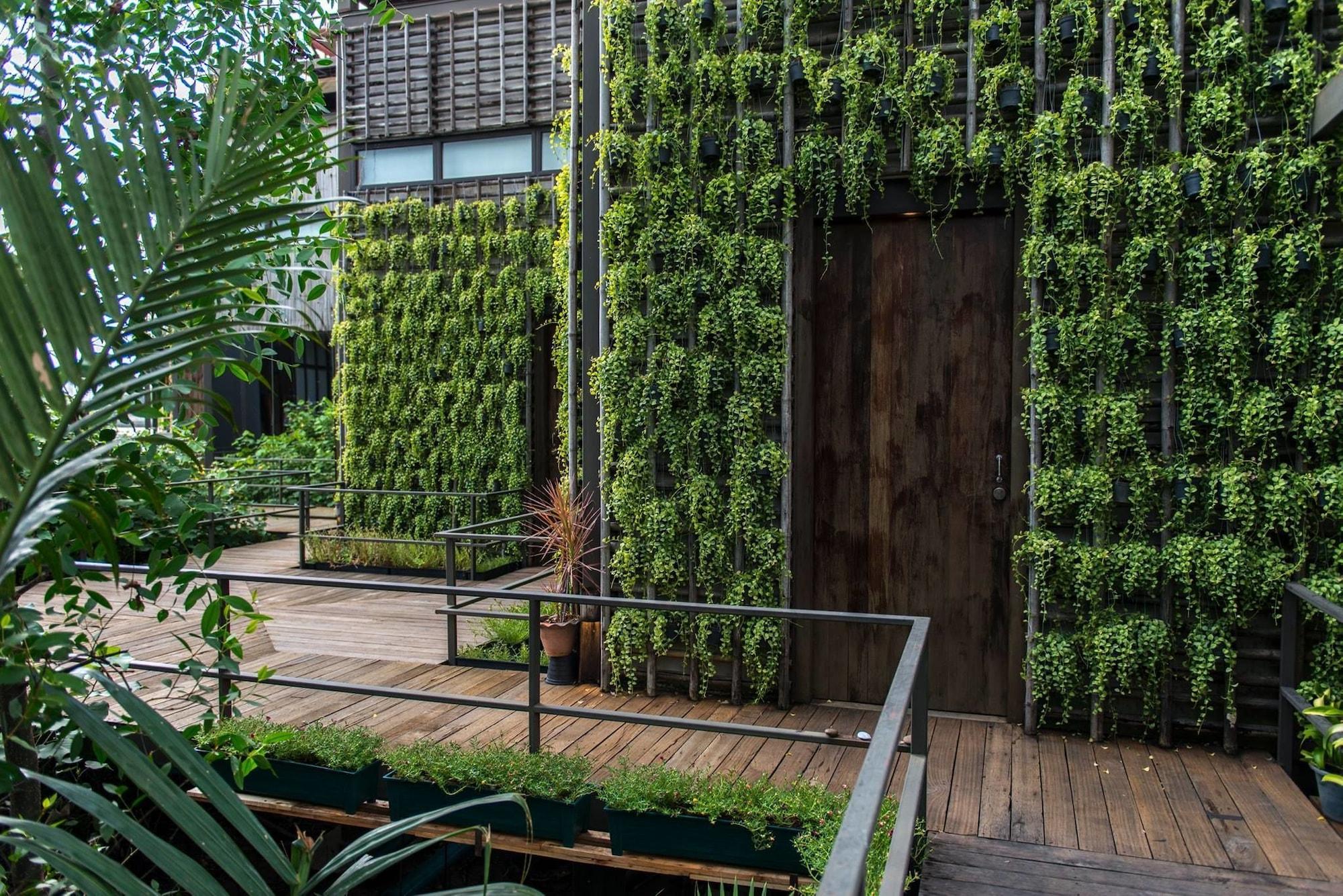 Vista Exterior Bangkok Tree House