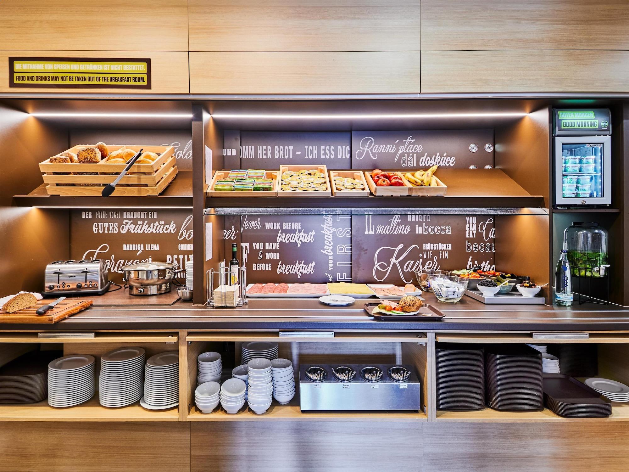 Restaurant B&B Hotel Frankfurt City-Ost