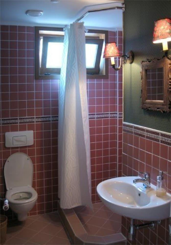 Baño L'isola Guesthouse - Adults Only