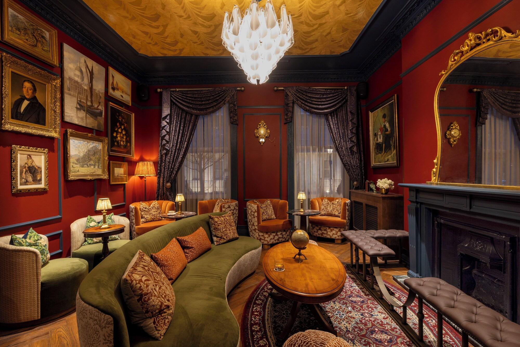 Varios Bertrand's Townhouse