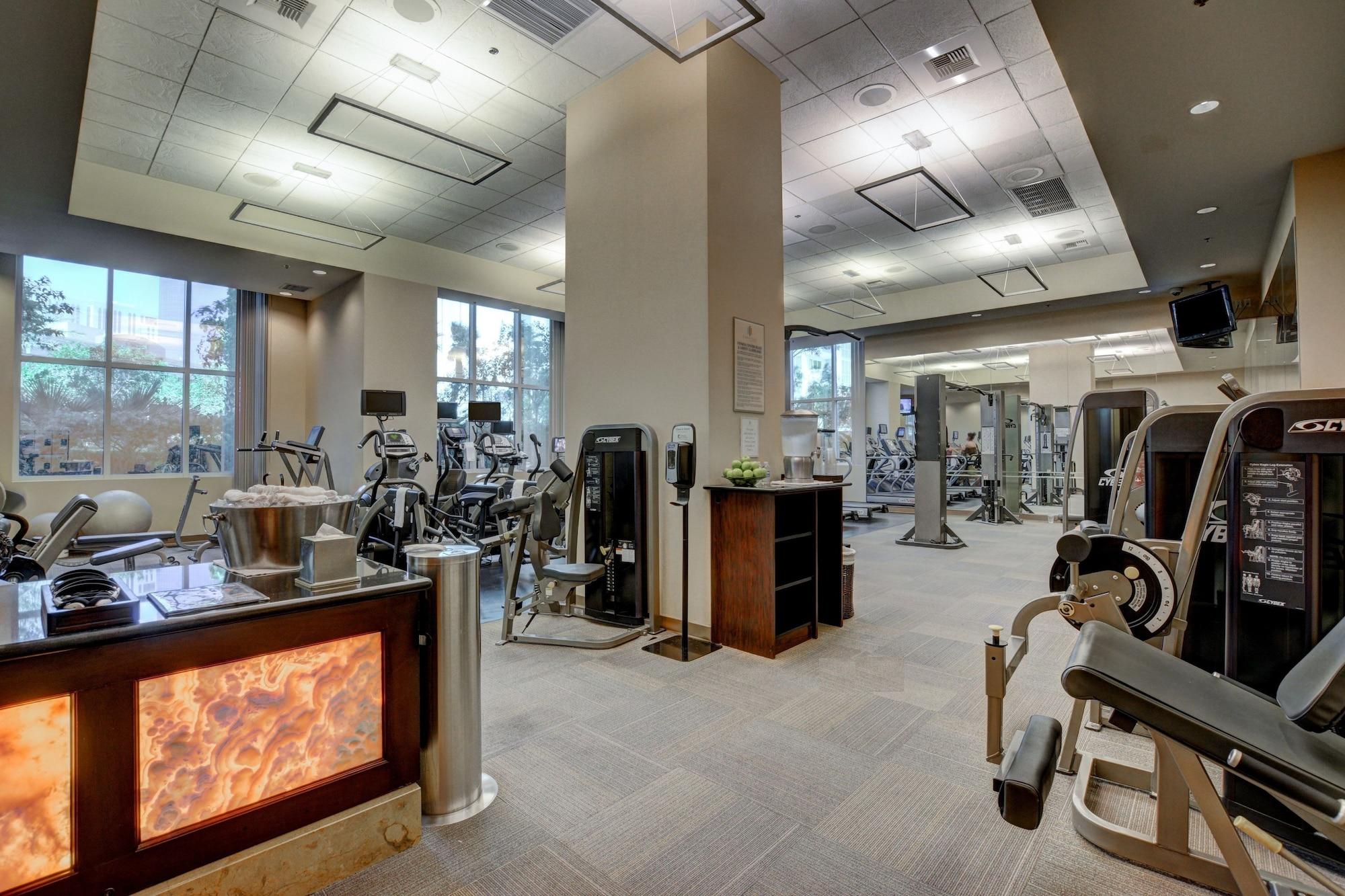Gimnasio True 1BR  Strip View at MGM Signature