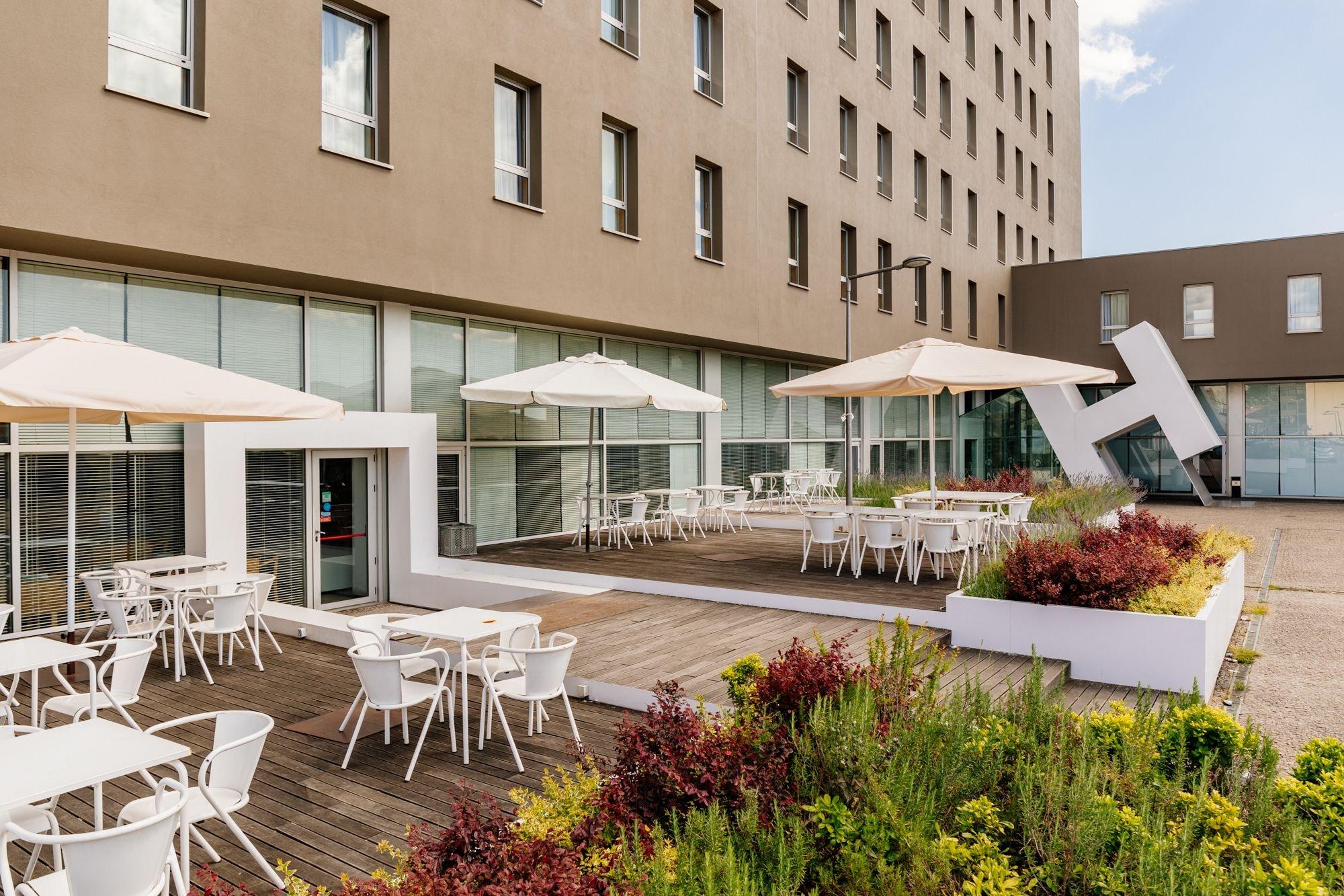 Vista Exterior Basic Braga by Axis