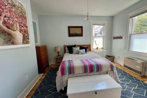 Alquiler Vacacional - Beautiful NEW apt on top of Munjoy Hill with private deck and private parking.