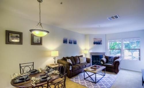 Varios Glendon Westwood #4137 1 Bedroom 1 Bathroom Home