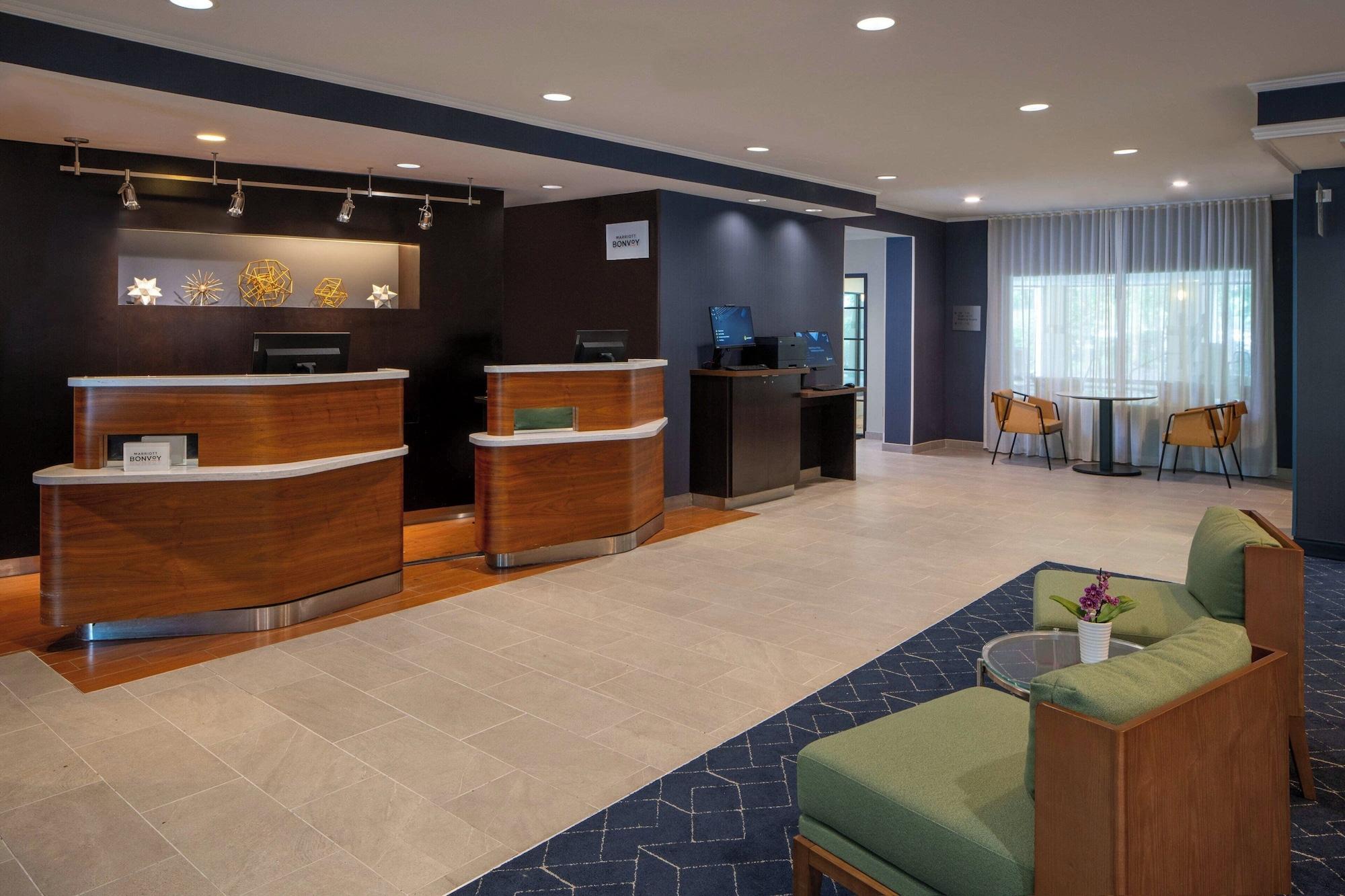 Vista Lobby Courtyard by Marriott New Orleans Covington/Mandeville