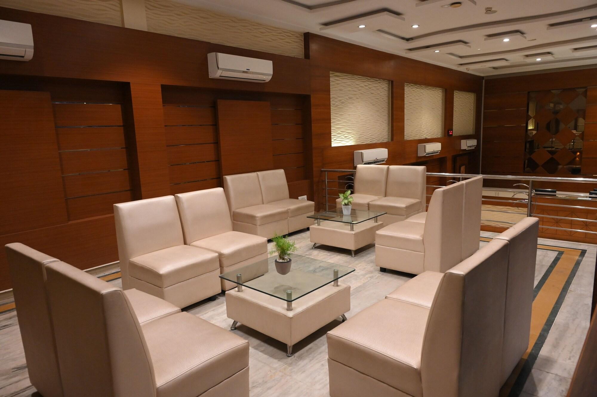 Vista Lobby SET RESIDENCY