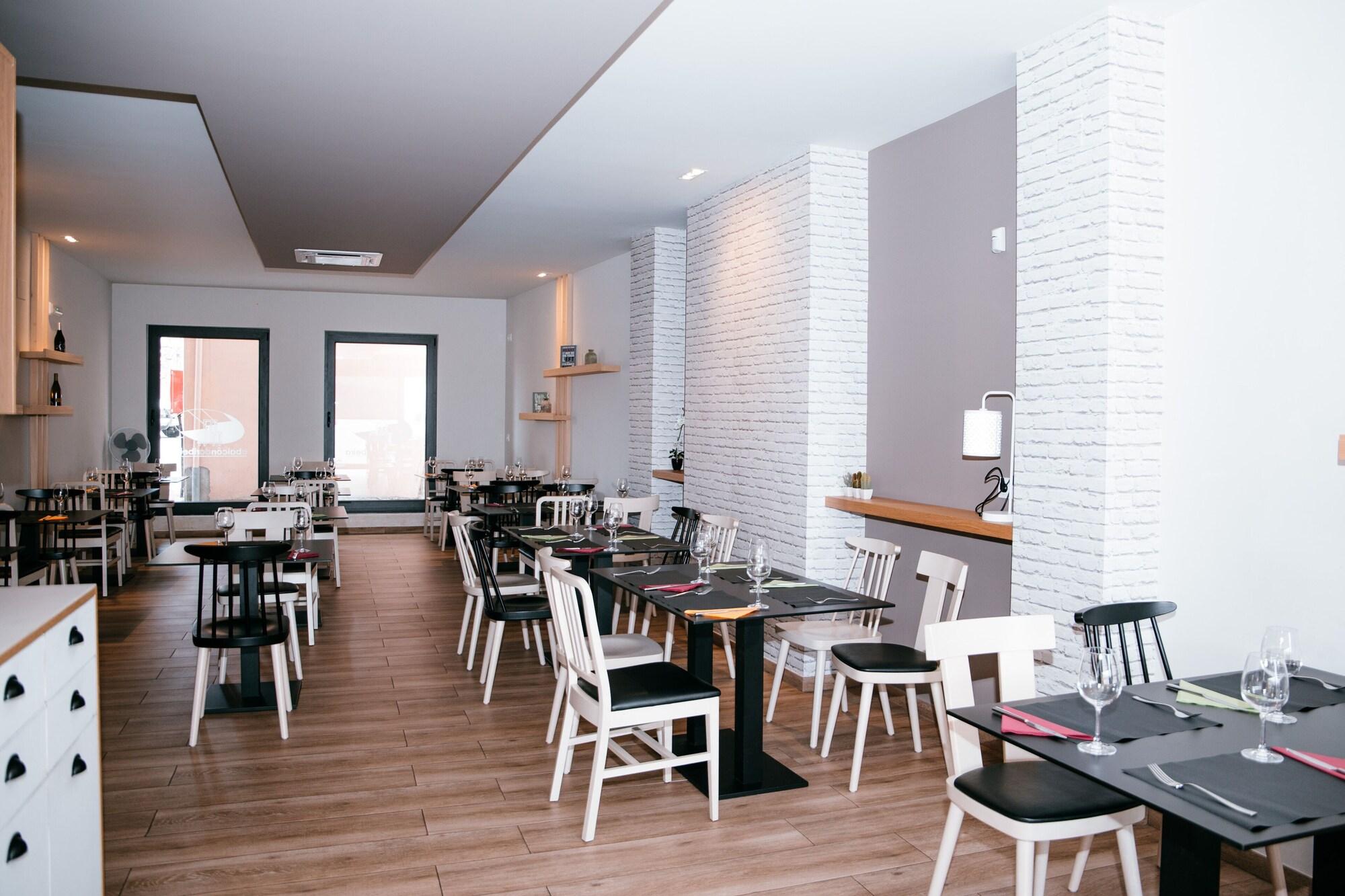 Bar/Salón O Balcón da Ribeira