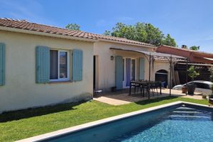Alquiler Vacacional - Air-conditioned villa with swimming pool between the sea and the Cevennes mountains.
