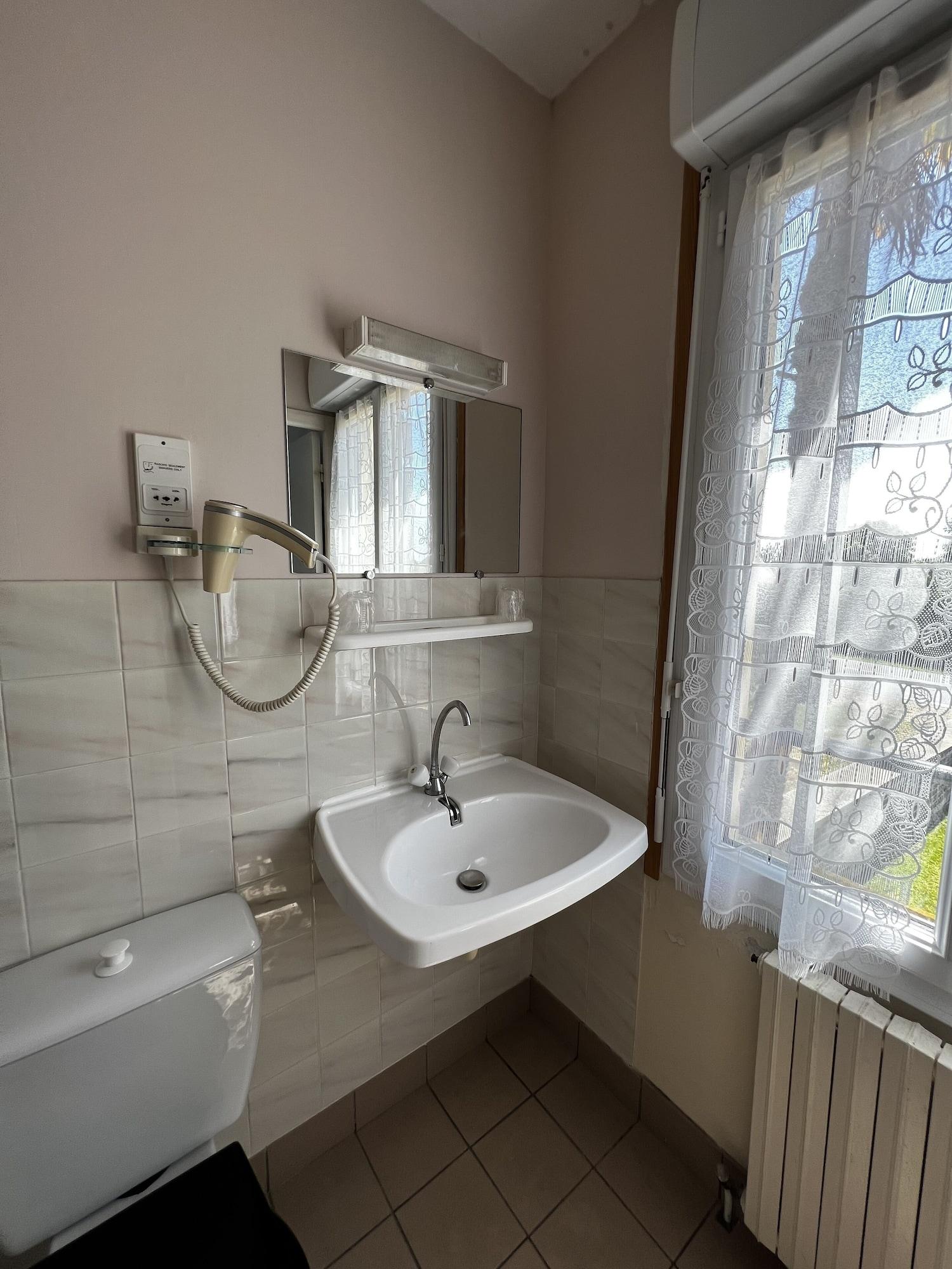 Equipamiento de Habitación Hotel Les Montois