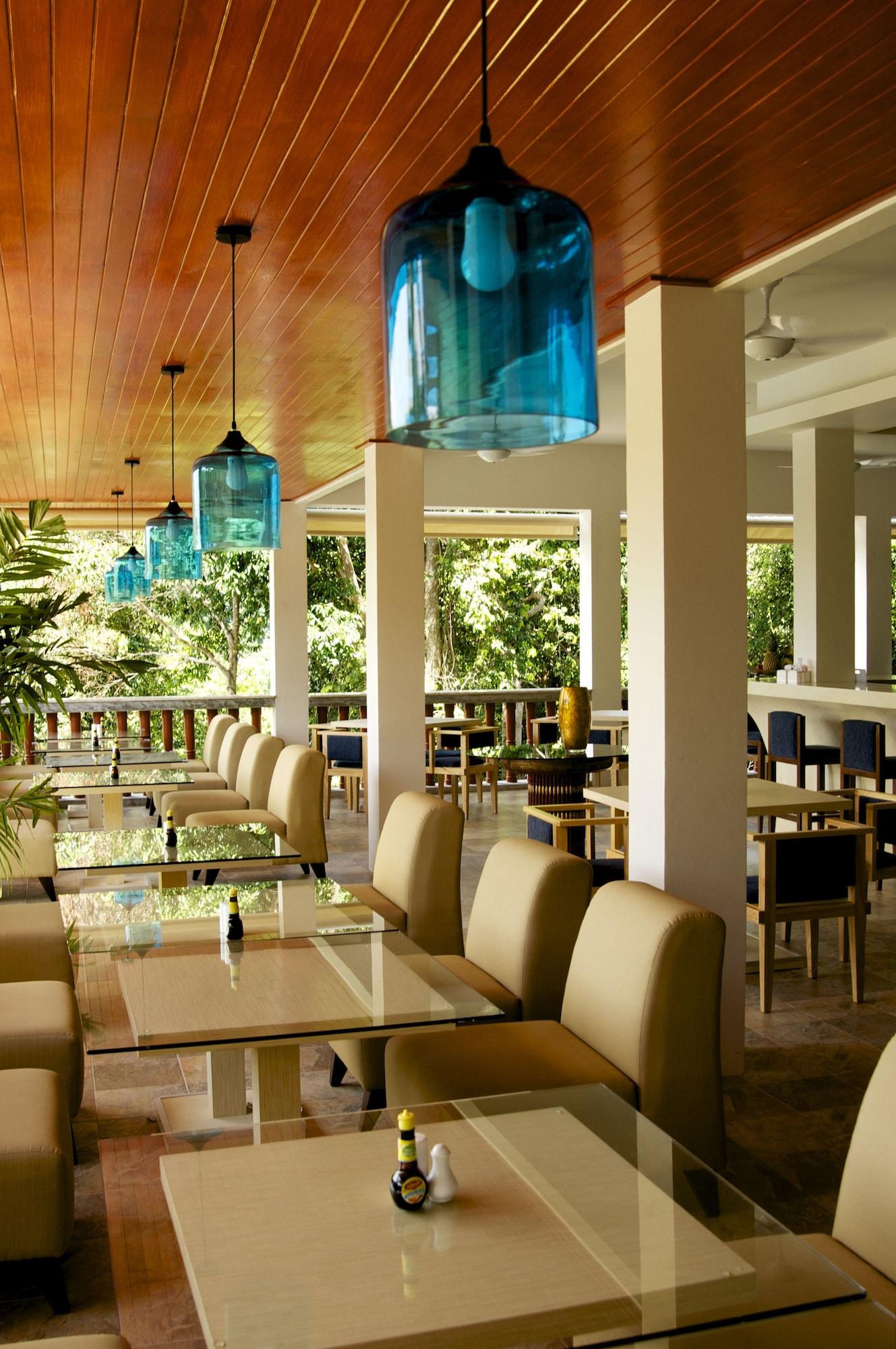 Restaurant Grand Bleu Ocean View Pool Suite