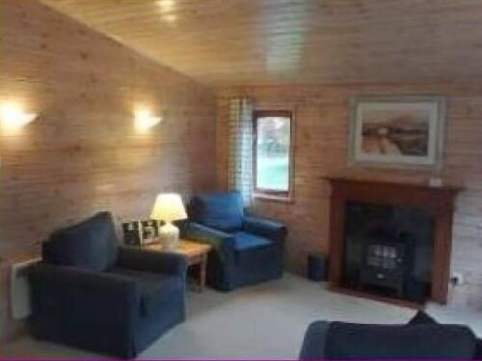 Comodidades del Alojamiento The Log Cabin Glebe Farm