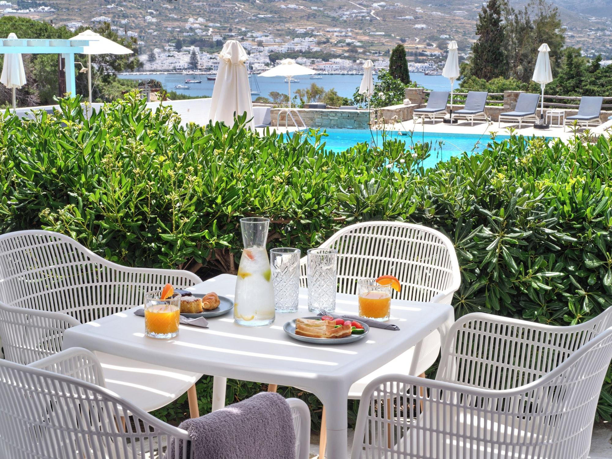 Vista Exterior Akrotiri Hotel