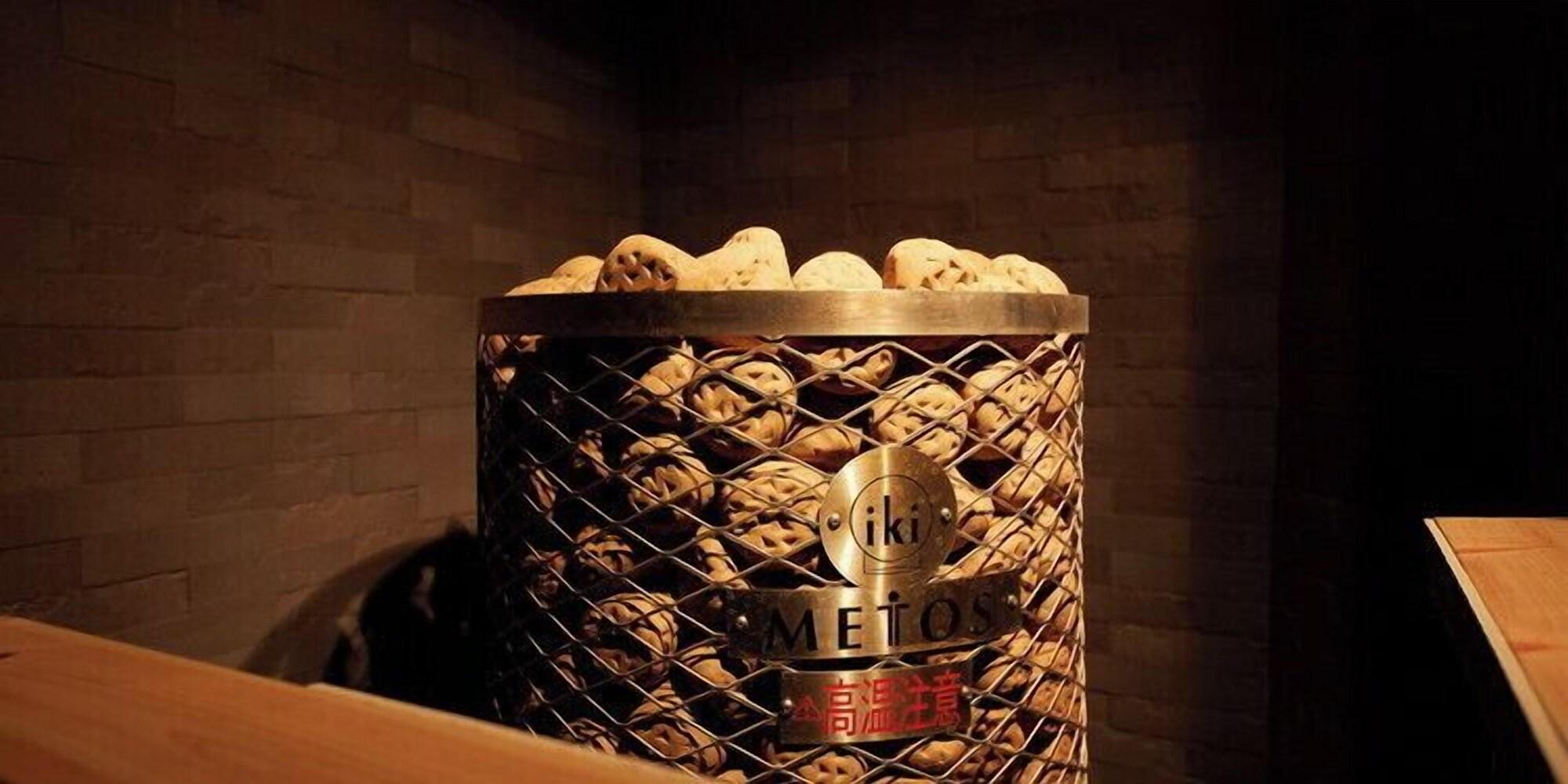 Spa Rembrandt Cabin and Spa Shimbashi - Caters to Men