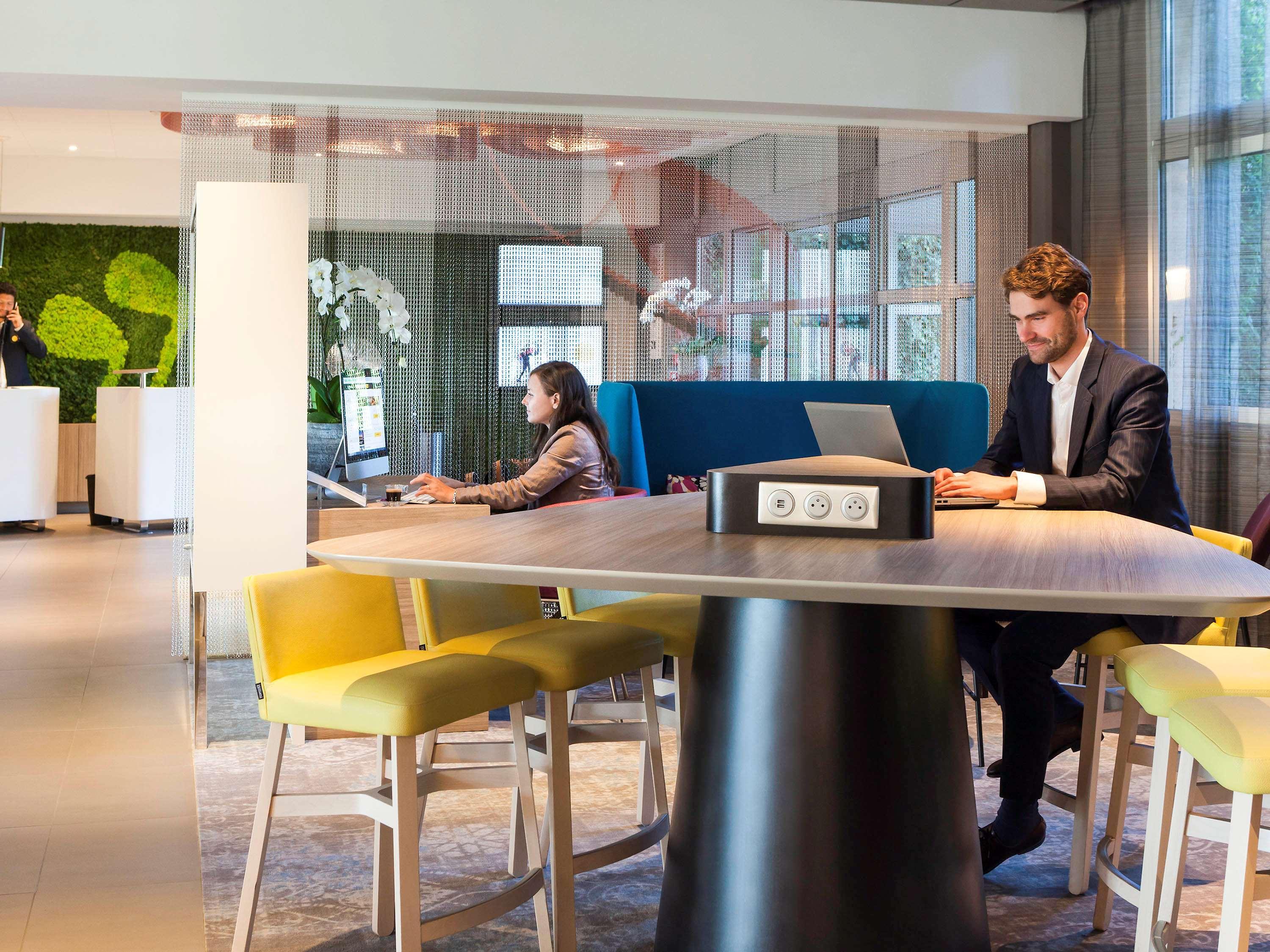 Vista Exterior Novotel Saint-Quentin en Yvelines