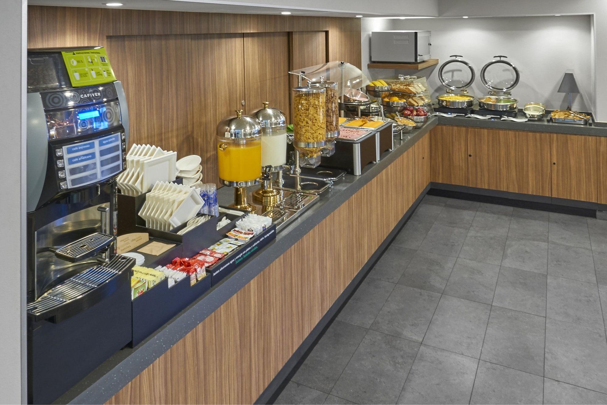 Restaurant City Express by Marriott Tijuana Otay