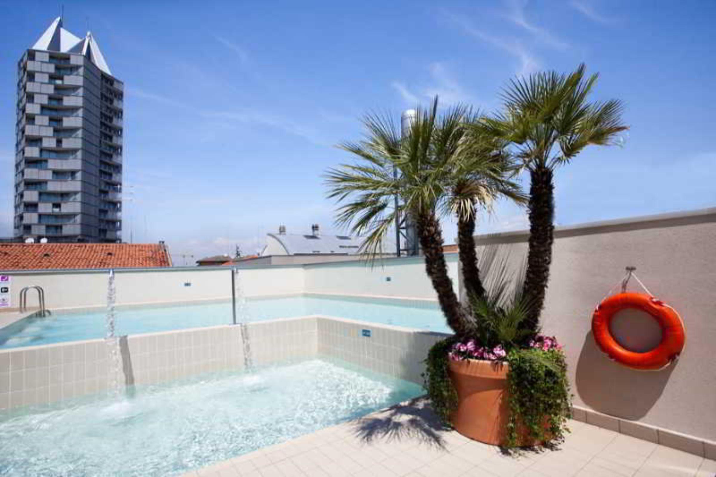 Vista Piscina Hotel Eden