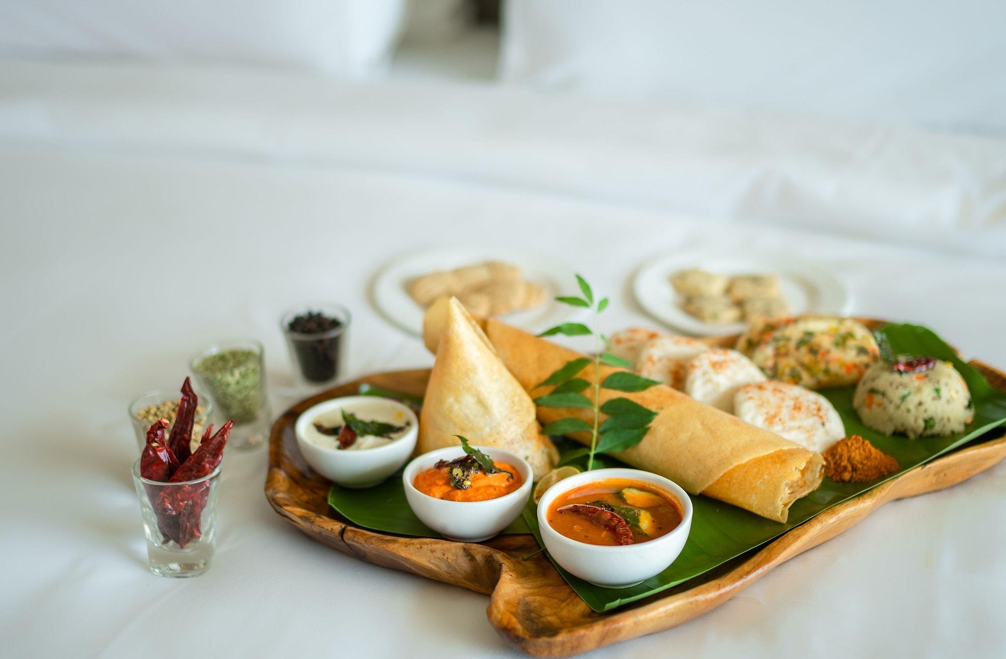 Restaurant Crescent Spa And Resorts Indore