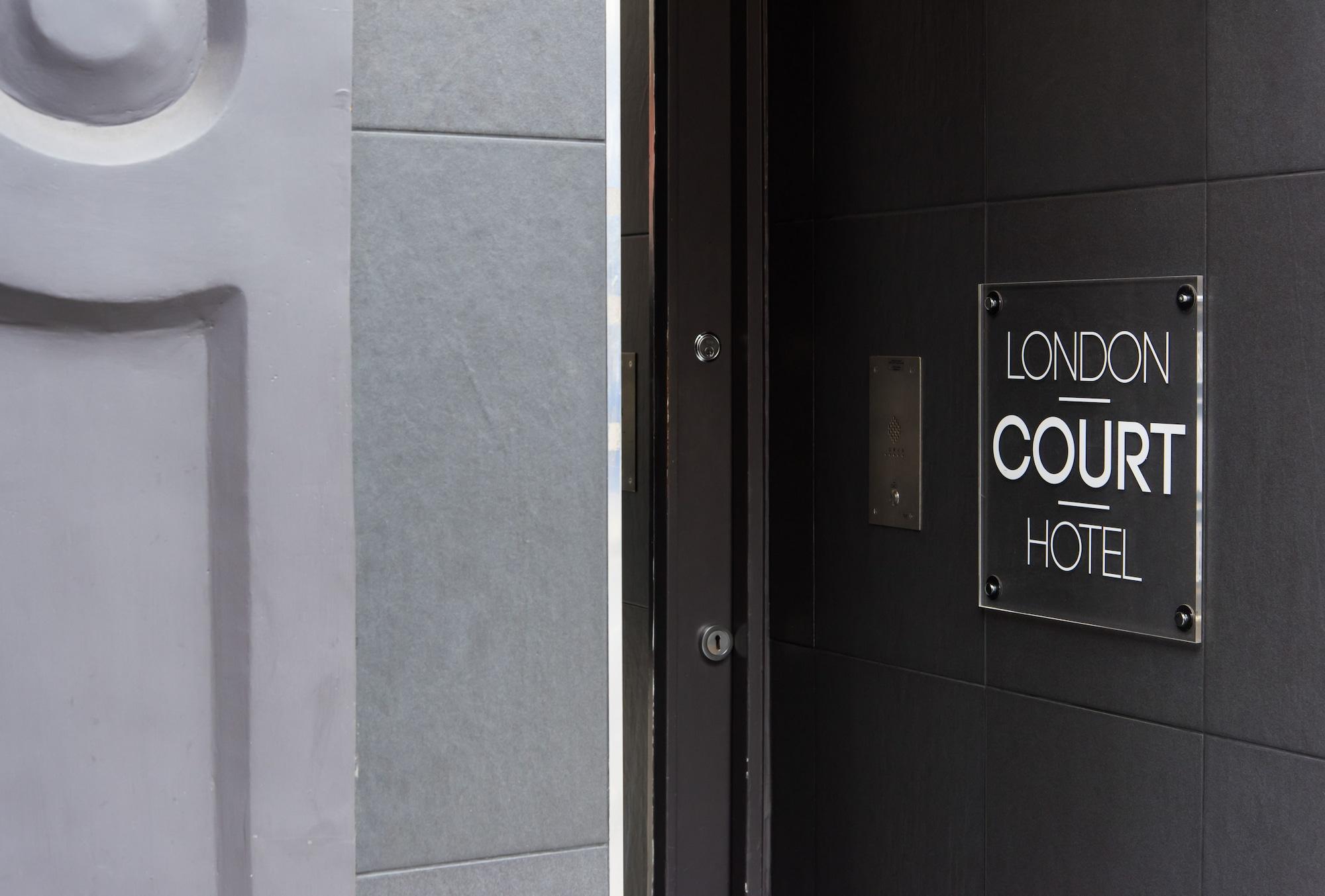 Vista Exterior London Court Hotel