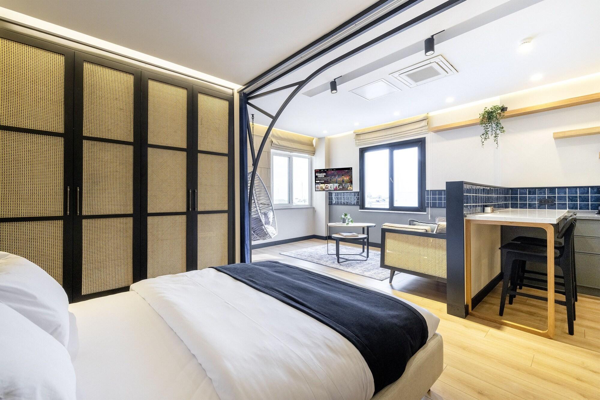 Habitación Upside Apartments