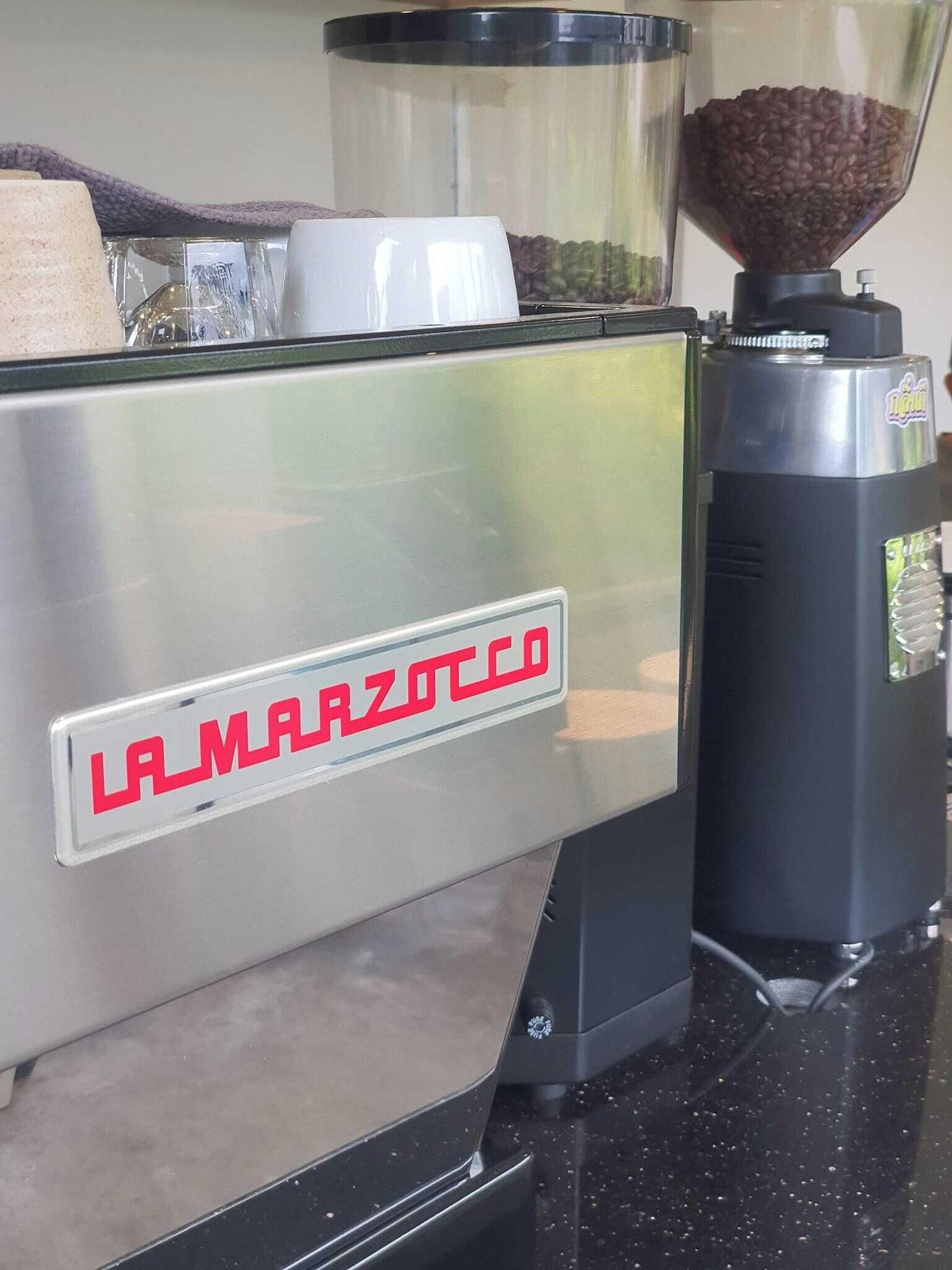 Bar/Salón ASAP BOUTIQUE PHUKET