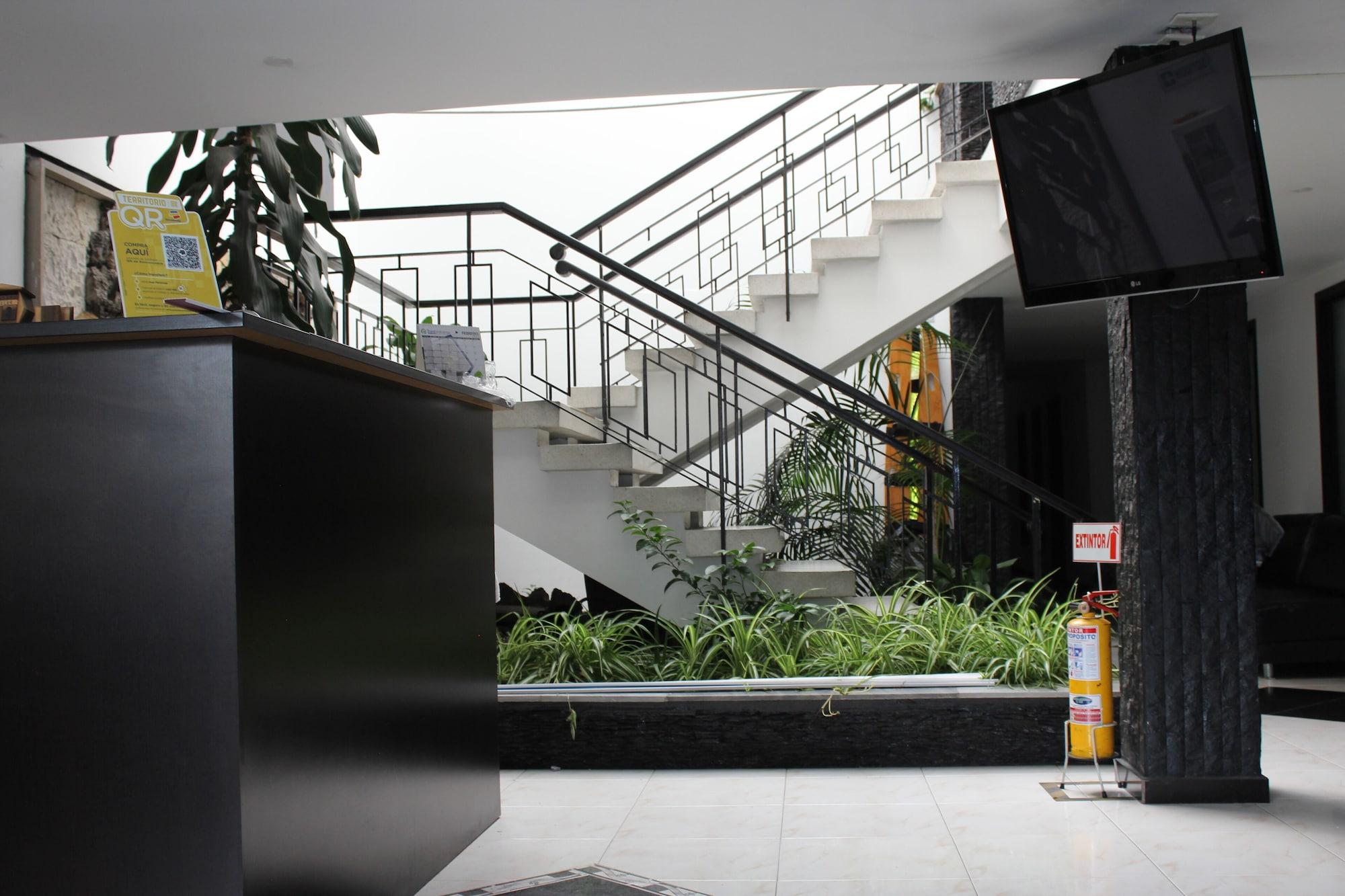 Vista Lobby Hotel Dorado Plaza