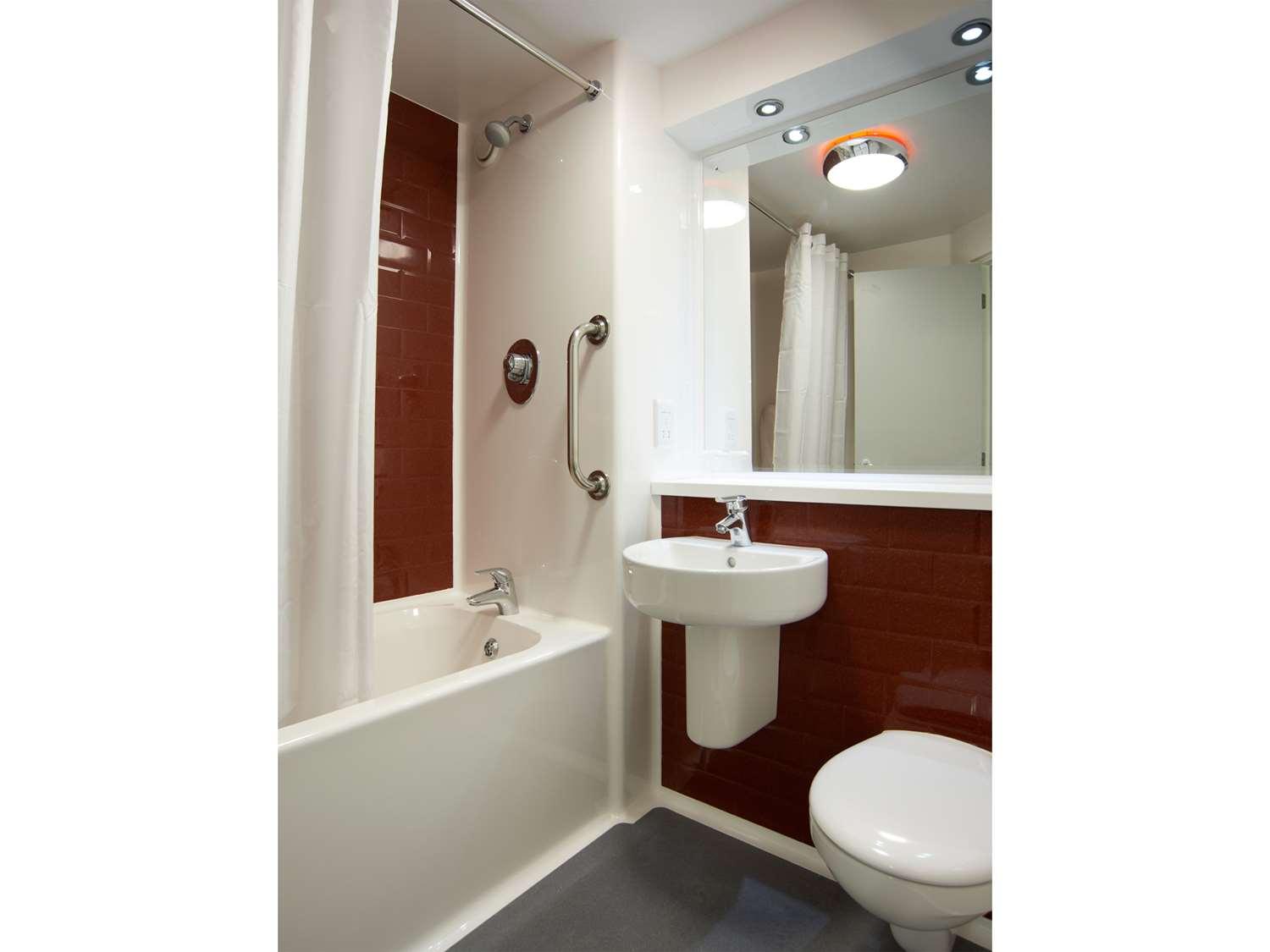 Equipamiento de Habitación Travelodge Edinburgh Learmonth