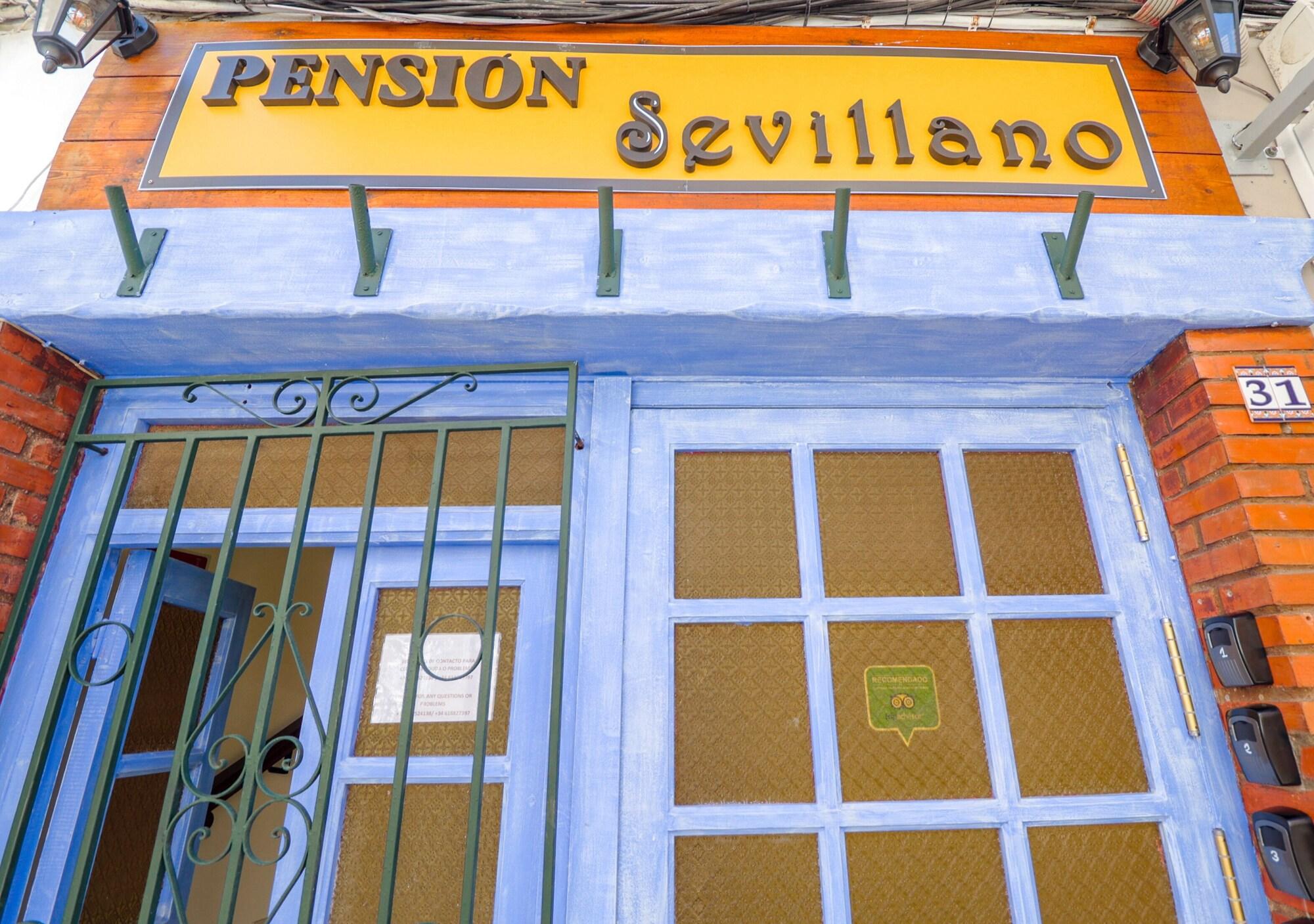 Vista Exterior Pensión Sevillano