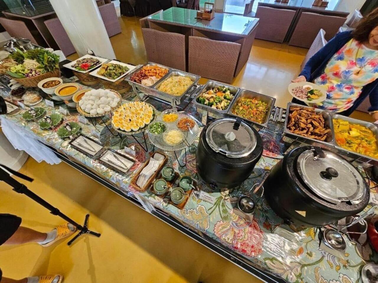 Restaurant A-Te Chumphon Hotel