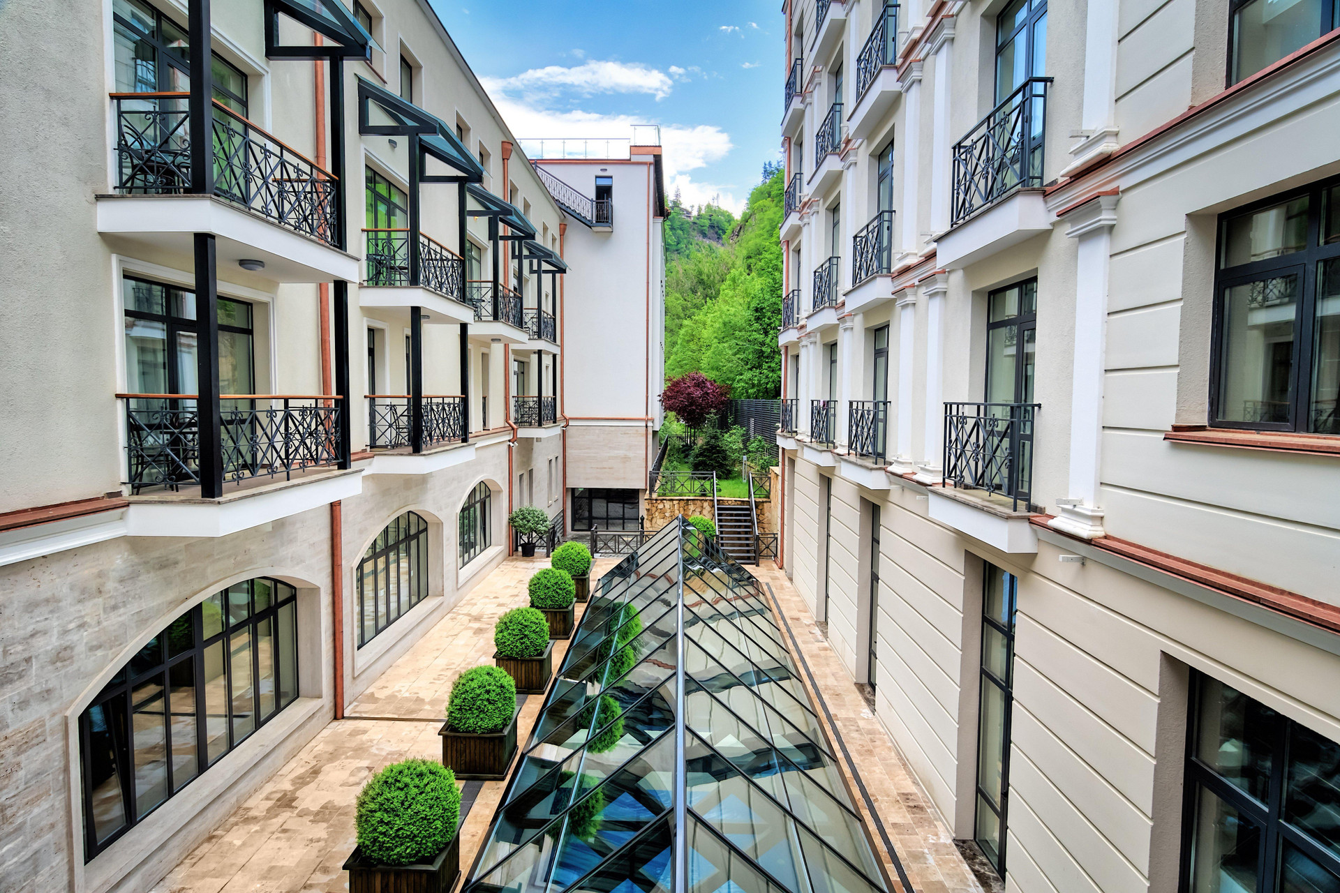 Vista Exterior Crowne Plaza Borjomi by IHG