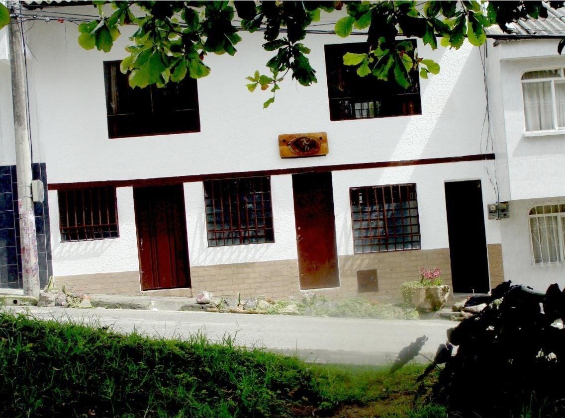 Varios Kfe L Hostel