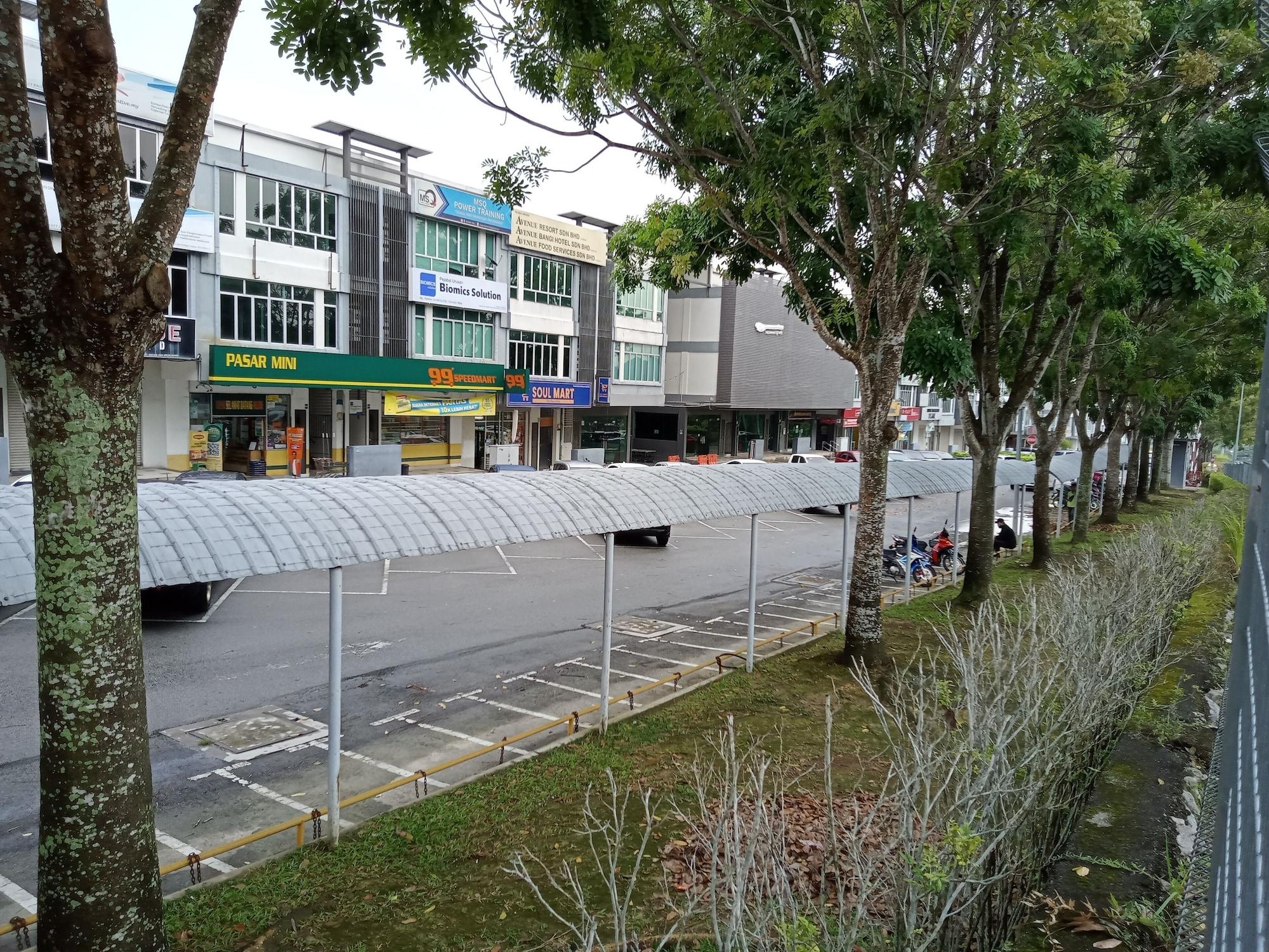 Vista Exterior Avenue Bangi Hotel