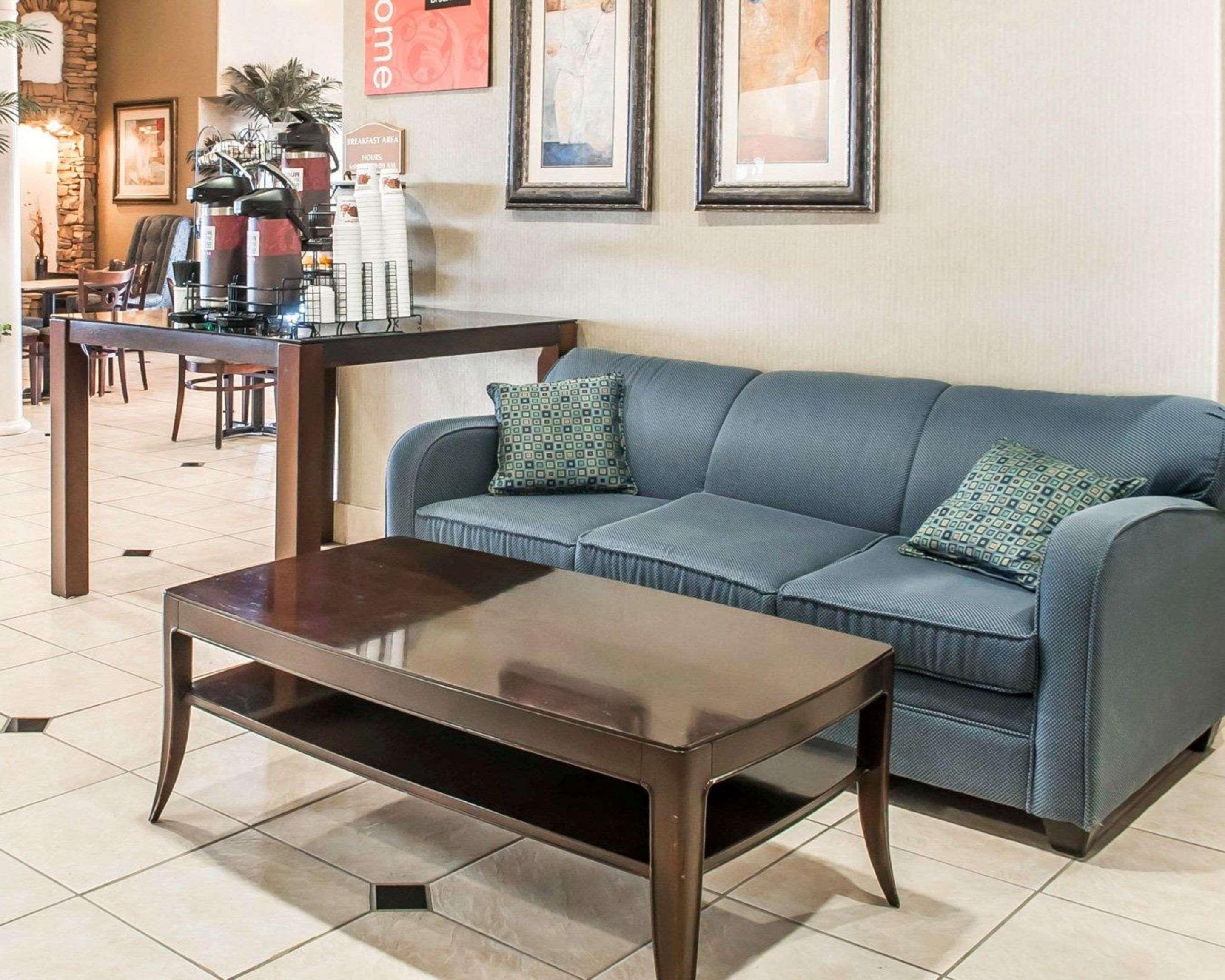 Vista Lobby Comfort Inn & Suites Lordsburg I-10