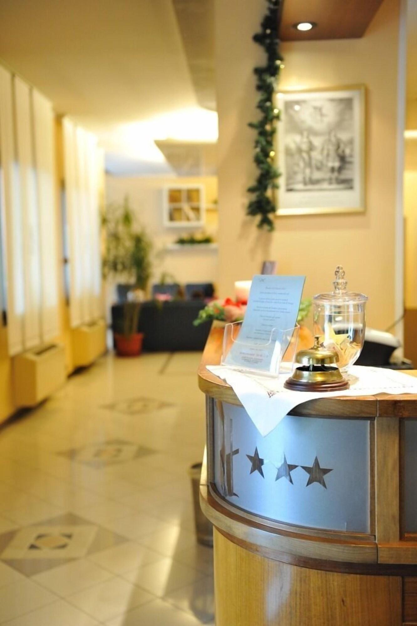 Vista Lobby Hotel Rometta