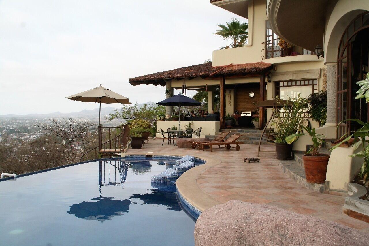Varios Artes Bed & Breakfast