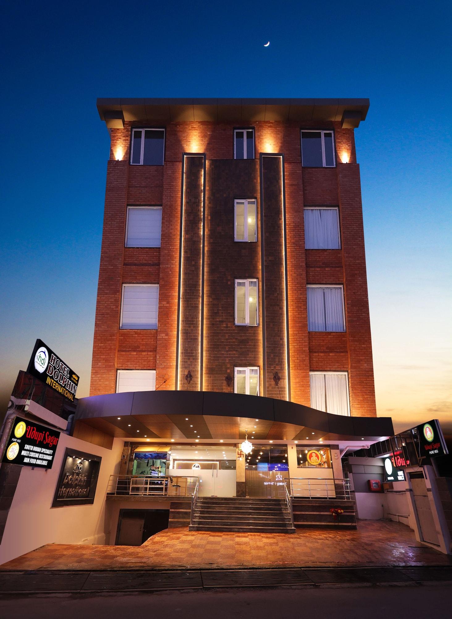 Varios Hotel Dolphin International