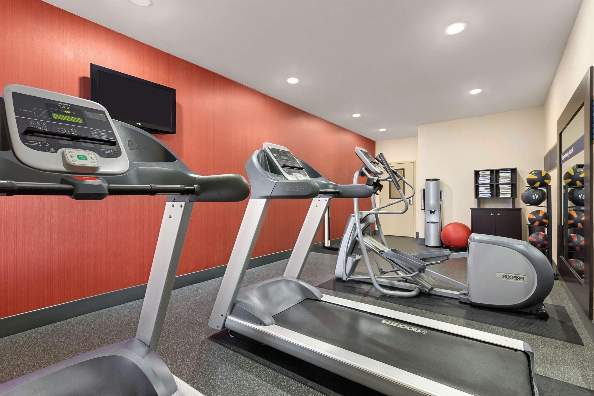 Gimnasio Hampton Inn Wichita-East