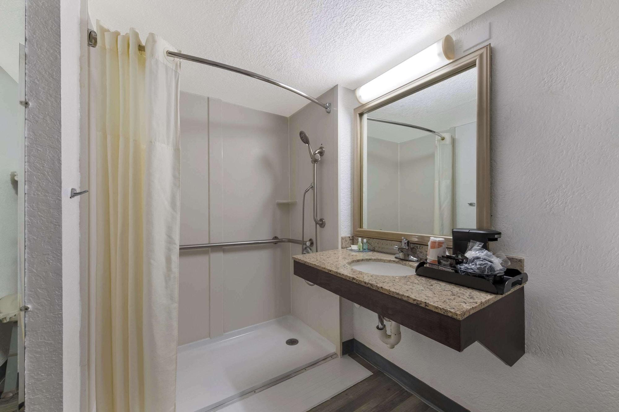 Habitación Quality Inn & Suites Airport