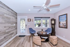 Renta temporal - Large 4/3House - 7MIN WALK 2 BEACH!-Tiki, Heated Pool & Bikes Included