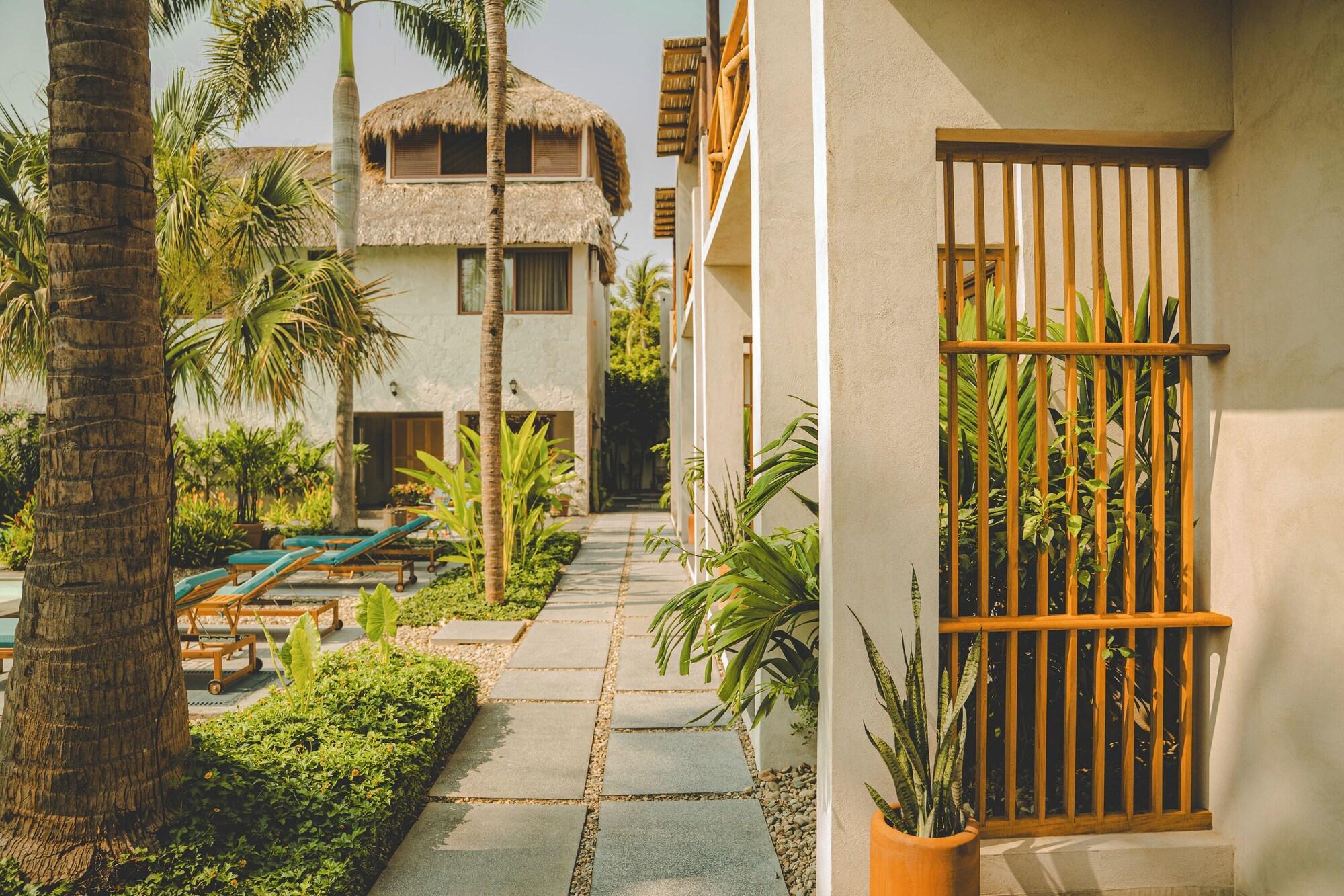 Vista Exterior Bidmont Villa Spa