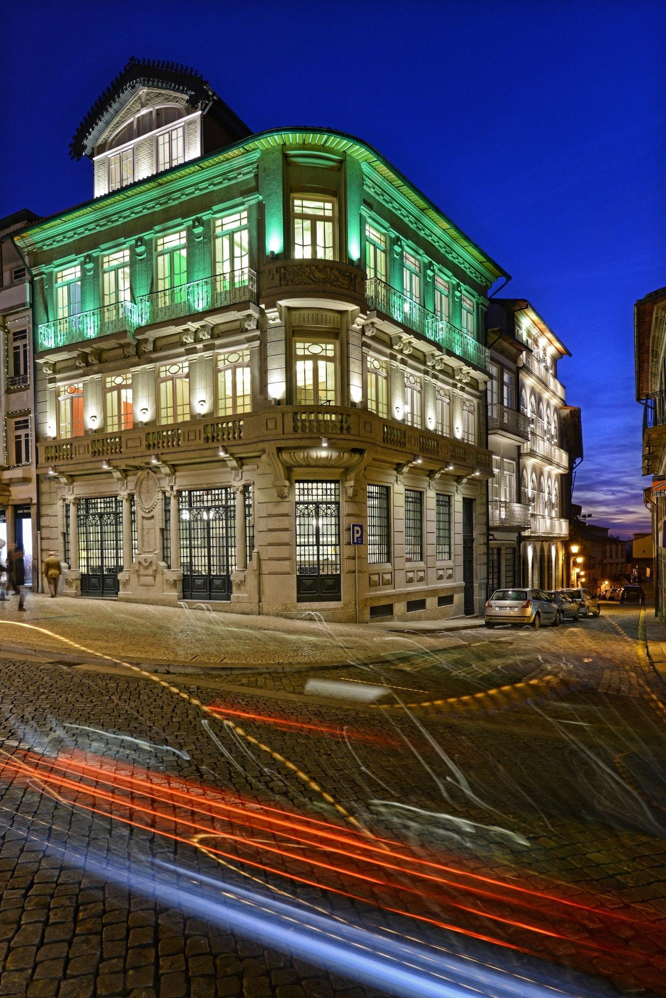 Varios EMAJ Guimarães Boutique Hotel