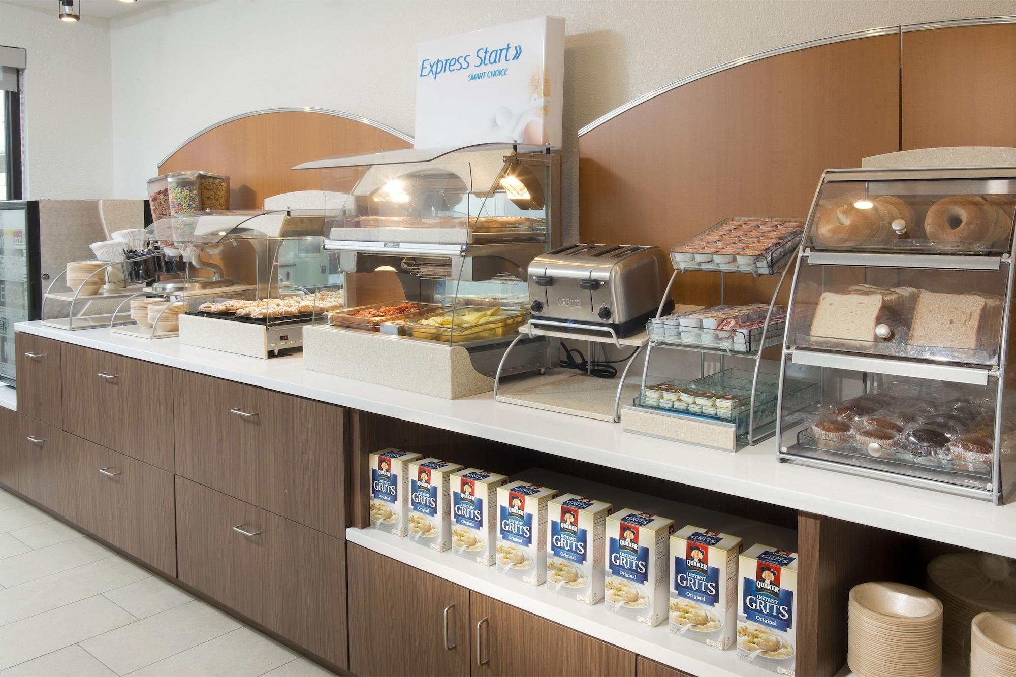 Restaurant Holiday Inn Express New Orleans Downtown by IHG