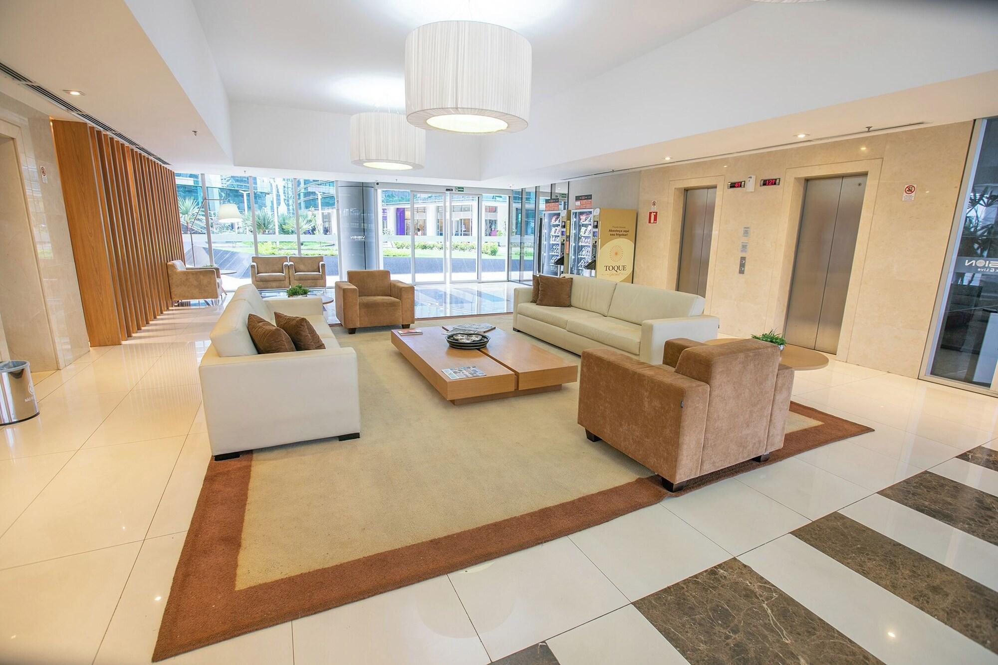 Vista Lobby Hplus Vision Executive