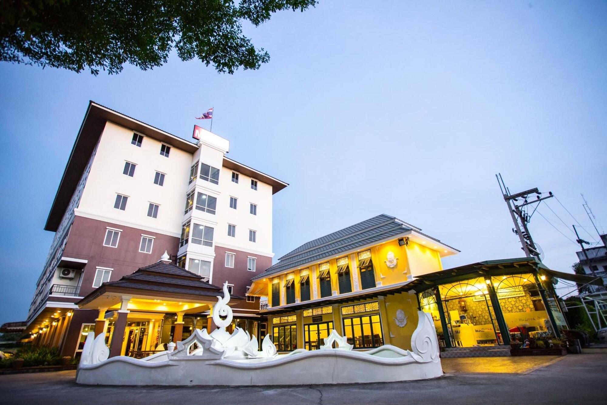 Vista Exterior Madina Hotel