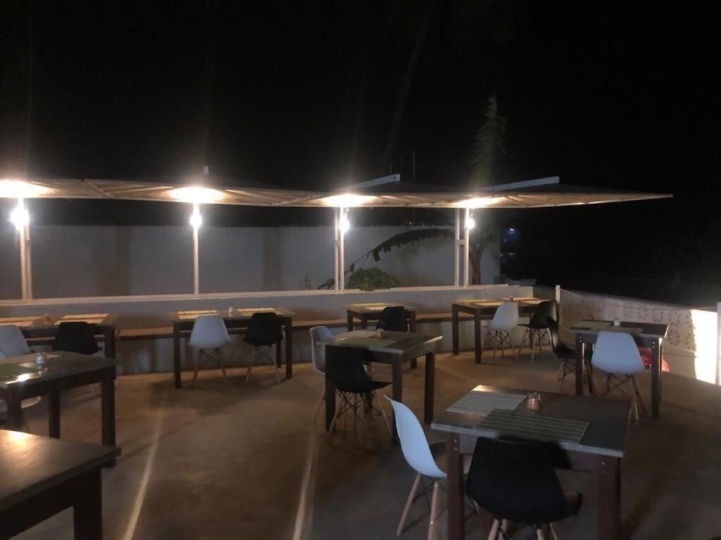 Varios Hotel Kriola