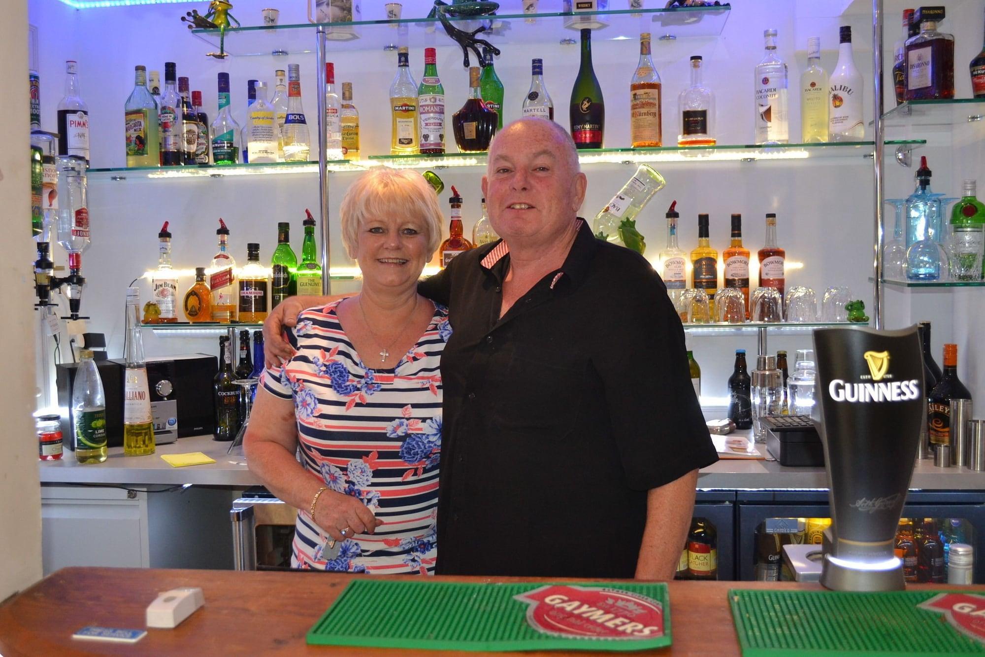 Bar/Salón Watersedge Guest House