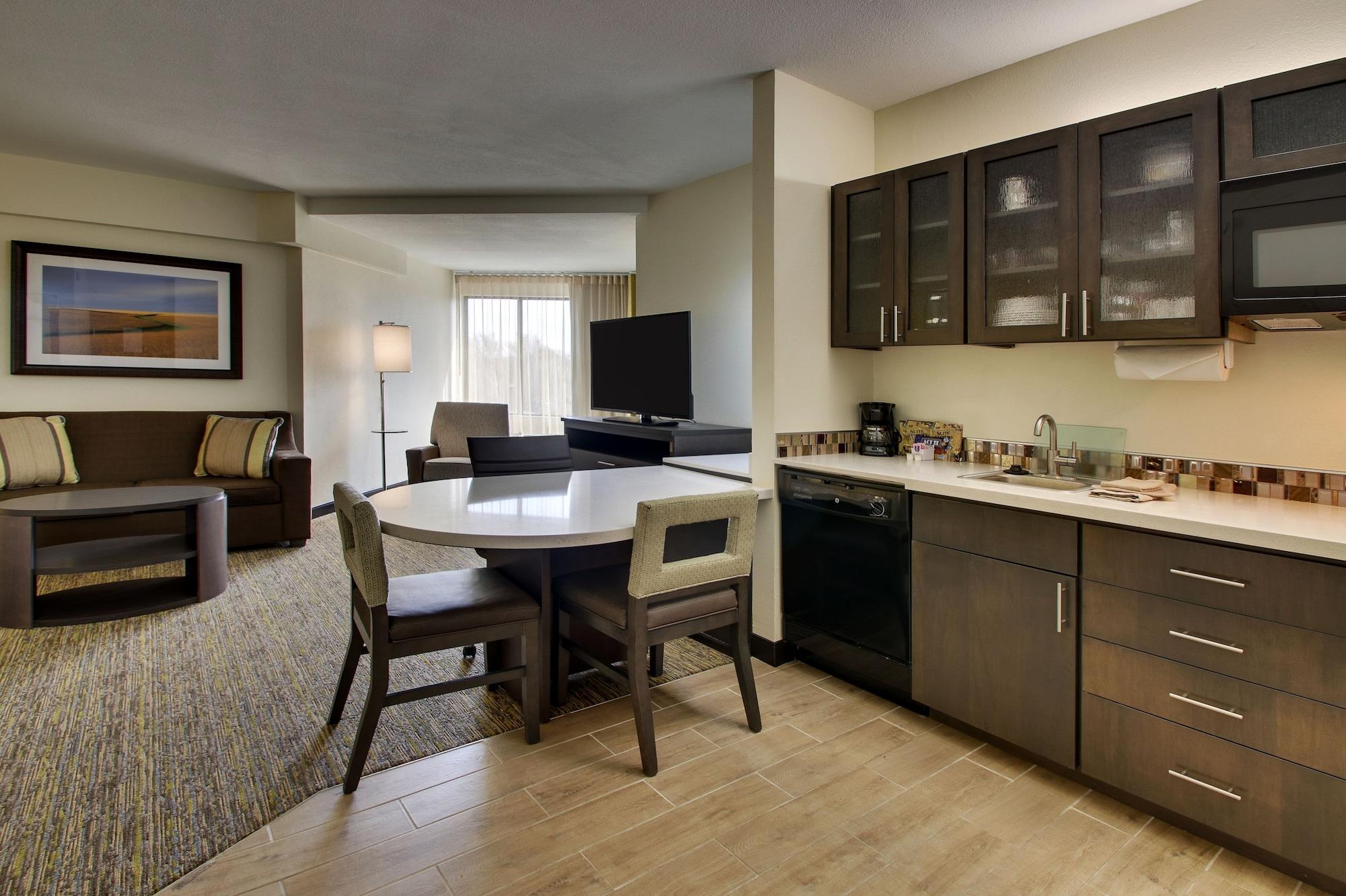 Equipamiento de Habitación Candlewood Suites Wichita East by IHG